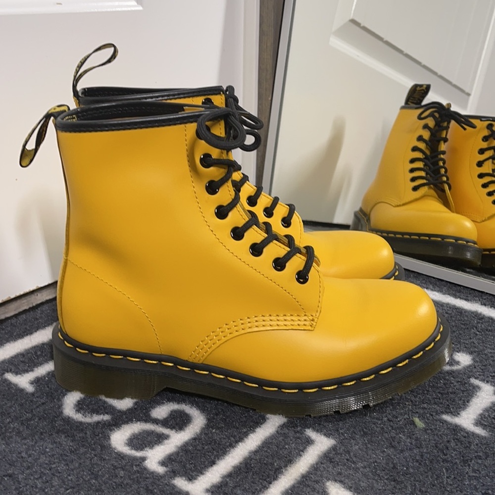 New with tags Yellow Doc Marten’s: ❤️❤️ HOST PICK - Picture 2 of 11